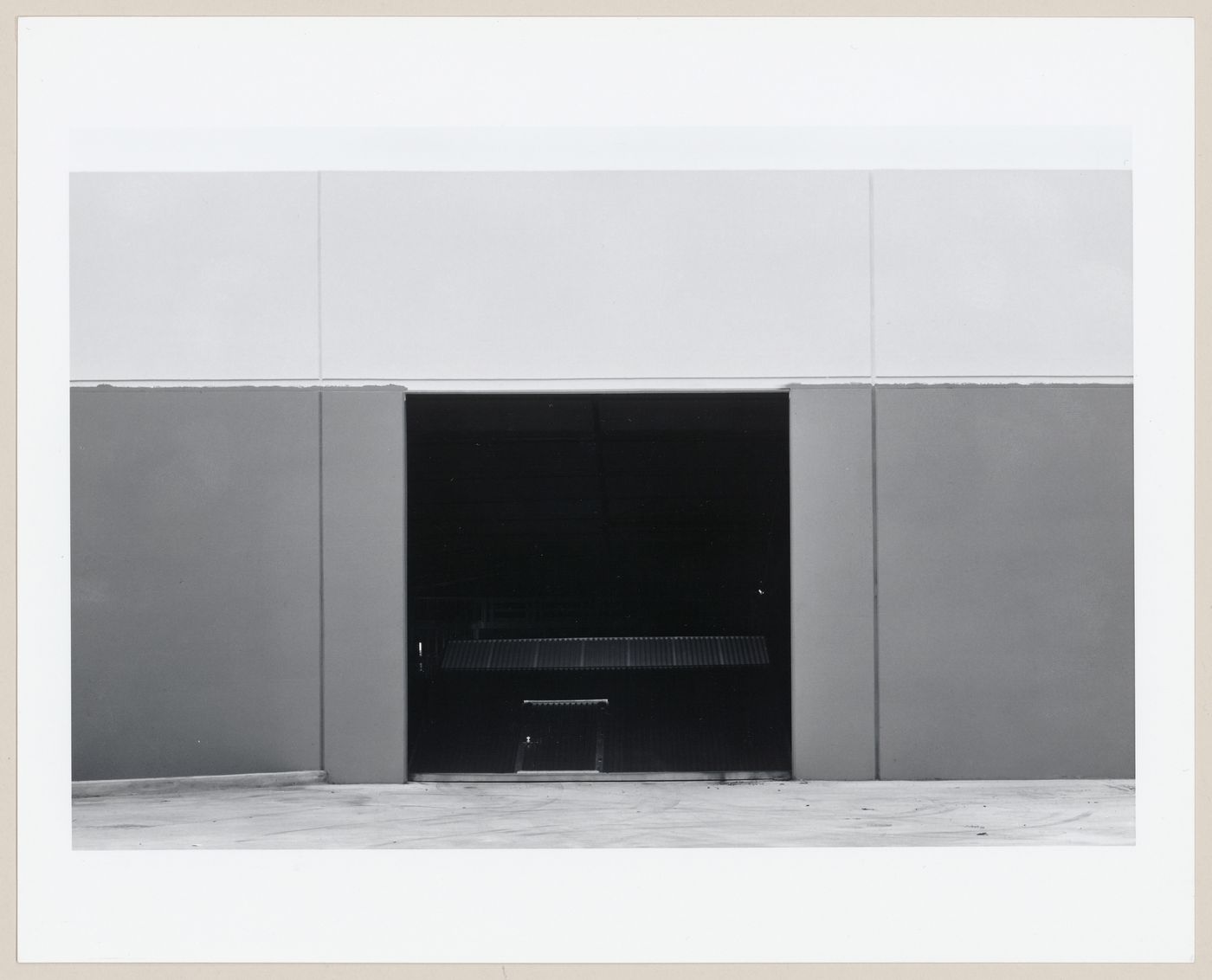 View of the north wall of Ranger Yachts, 200 B Calmus, Costa Mesa, California, United States, from the series “The new Industrial Parks near Irvine, California”