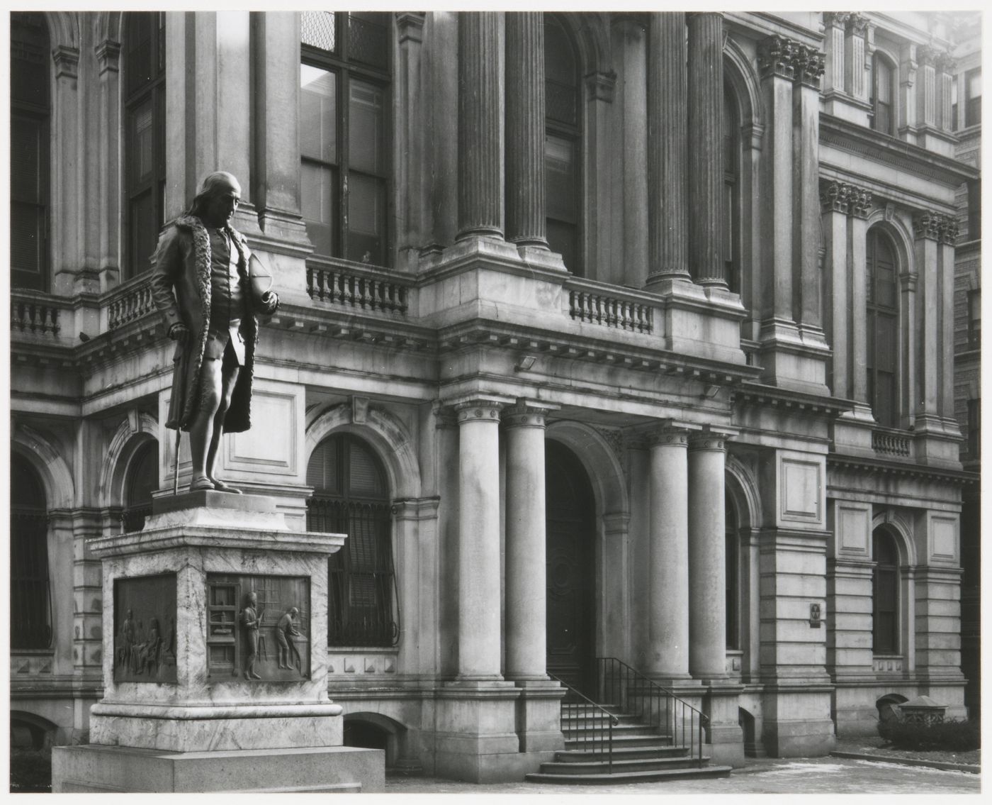 View of Franklin statue against facade, Old City Hall, Boston, Massachusetts, United States