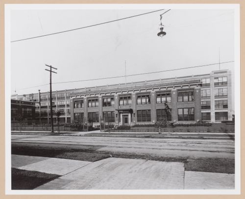 View of the principal façade of the Administration Building (now demolished [?]), Chrysler Corporation Dodge division Automobile Assembly Plant, Detroit, Michigan