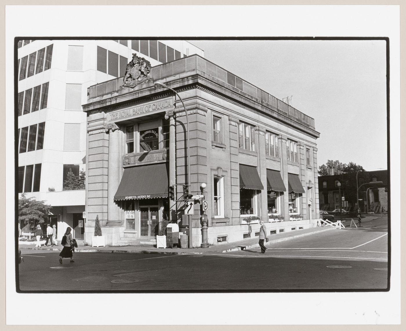 View of the principal and lateral façades of the Henrietta Antony Inc. antique store (formerly a Royal Bank of Canada), 4192 Sainte-Catherine Street, Westmount, Québec