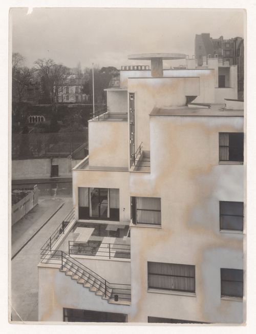 Exterior view of Jan and Joel Martel's home and studio, taken from a neighboring building, Mallet-Stevens road in the 16th arrondissement, Paris, France