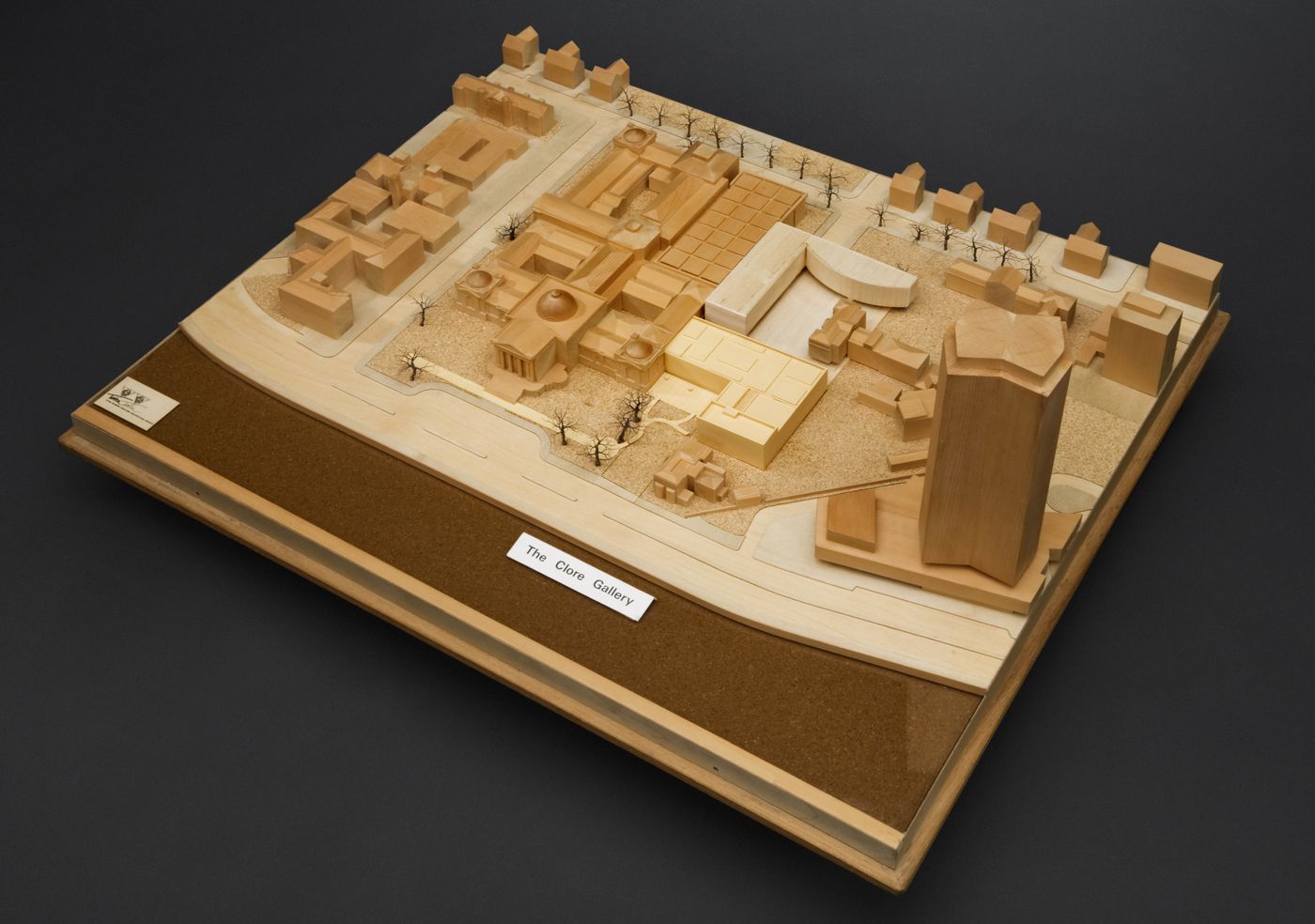 Clore Gallery, London, England: presentation site model