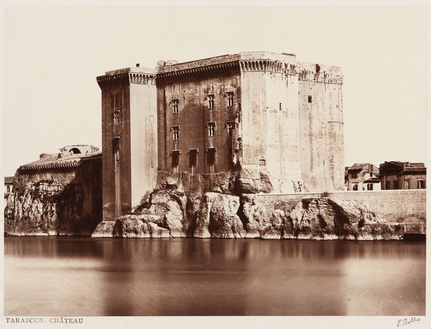 Tarascon. Château