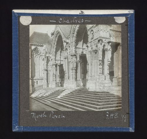Side view of north porch of Cathédrale de Chartres, Chartres, Eure-et-Loir, France