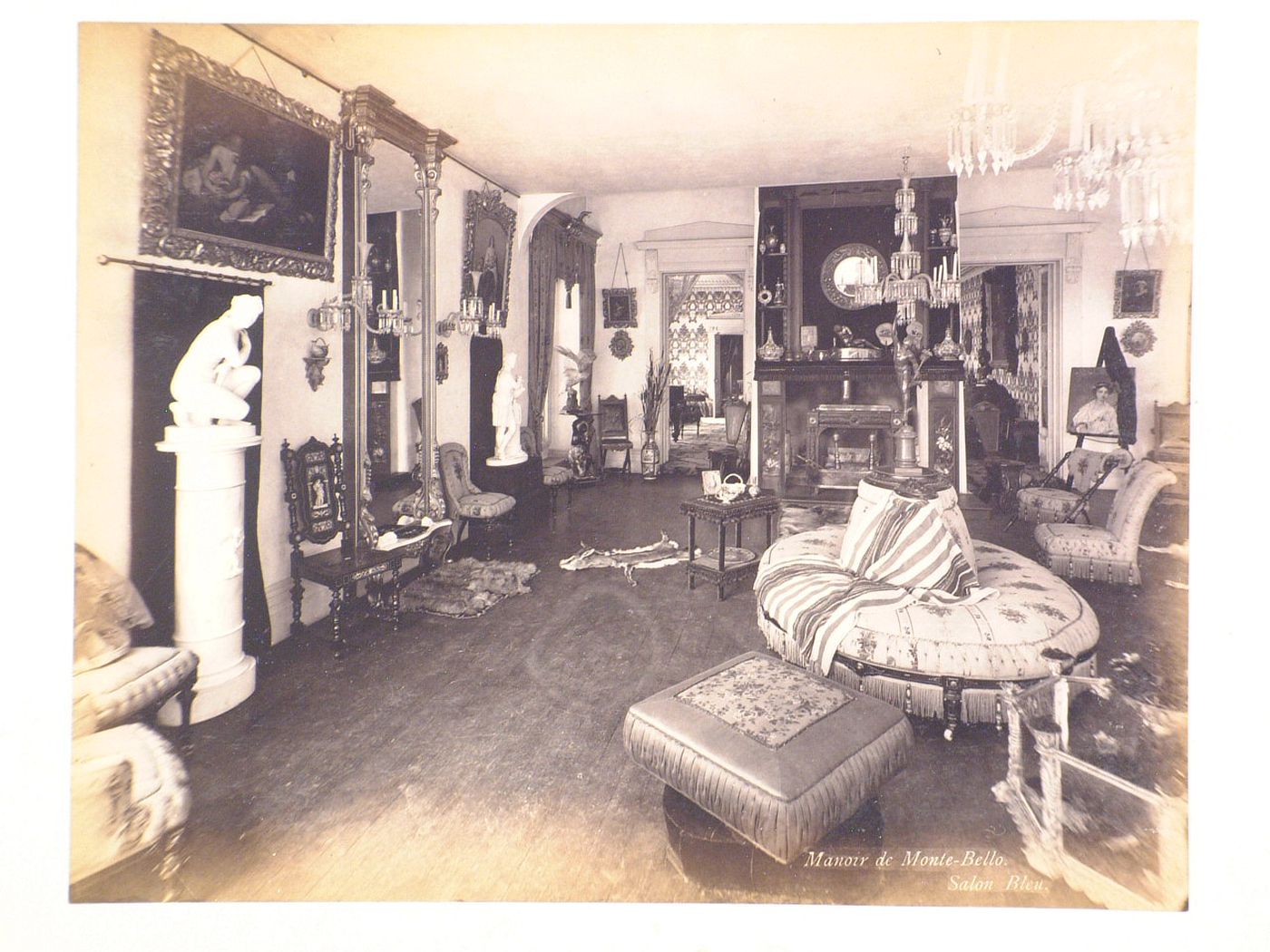 Interior view of the Salon Bleu of Manoir Louis-Joseph-Papineau, Allée du Seigneur, Montebello, Québec
