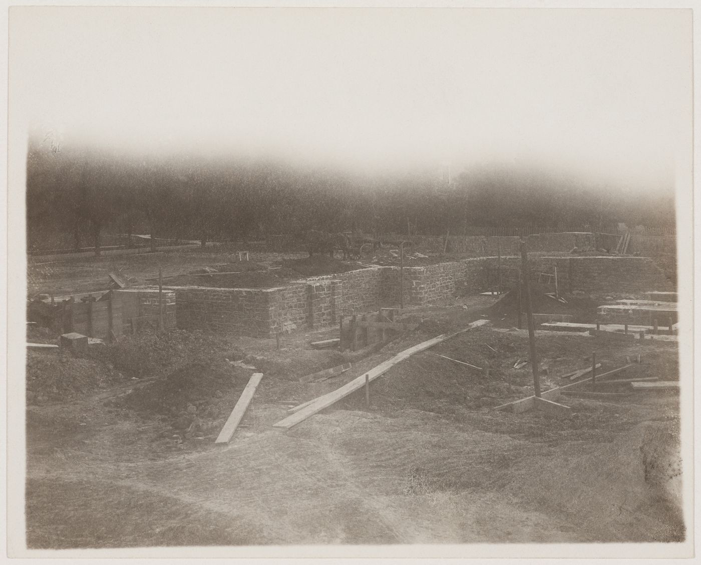 Exterior view of Darwin D. Martin House under construction, Buffalo, New York
