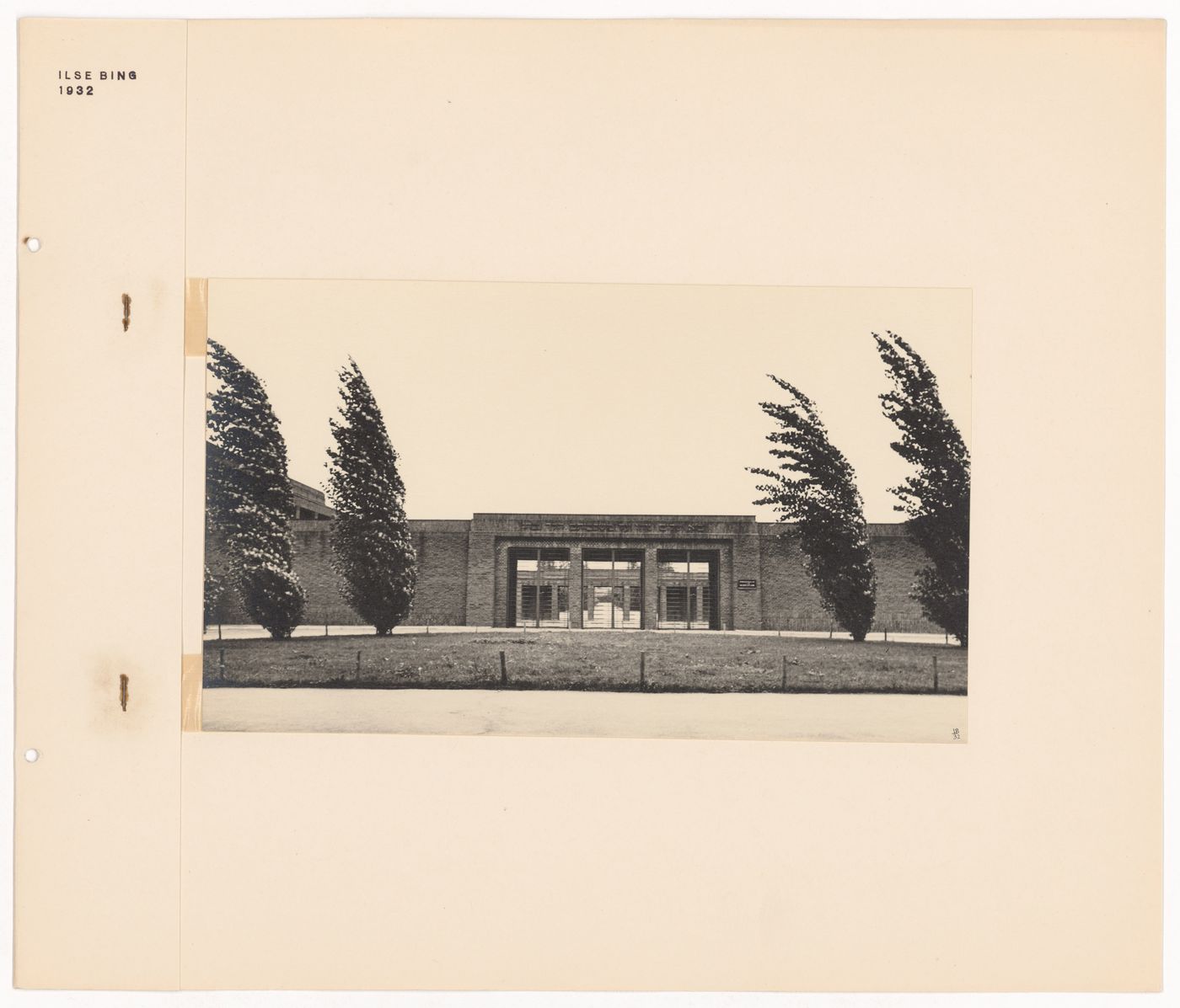 View of gateways at the entrance to the New Jewish Cemetery [Neuer Jüdischer Friedhof], Frankfurt am Main, Germany