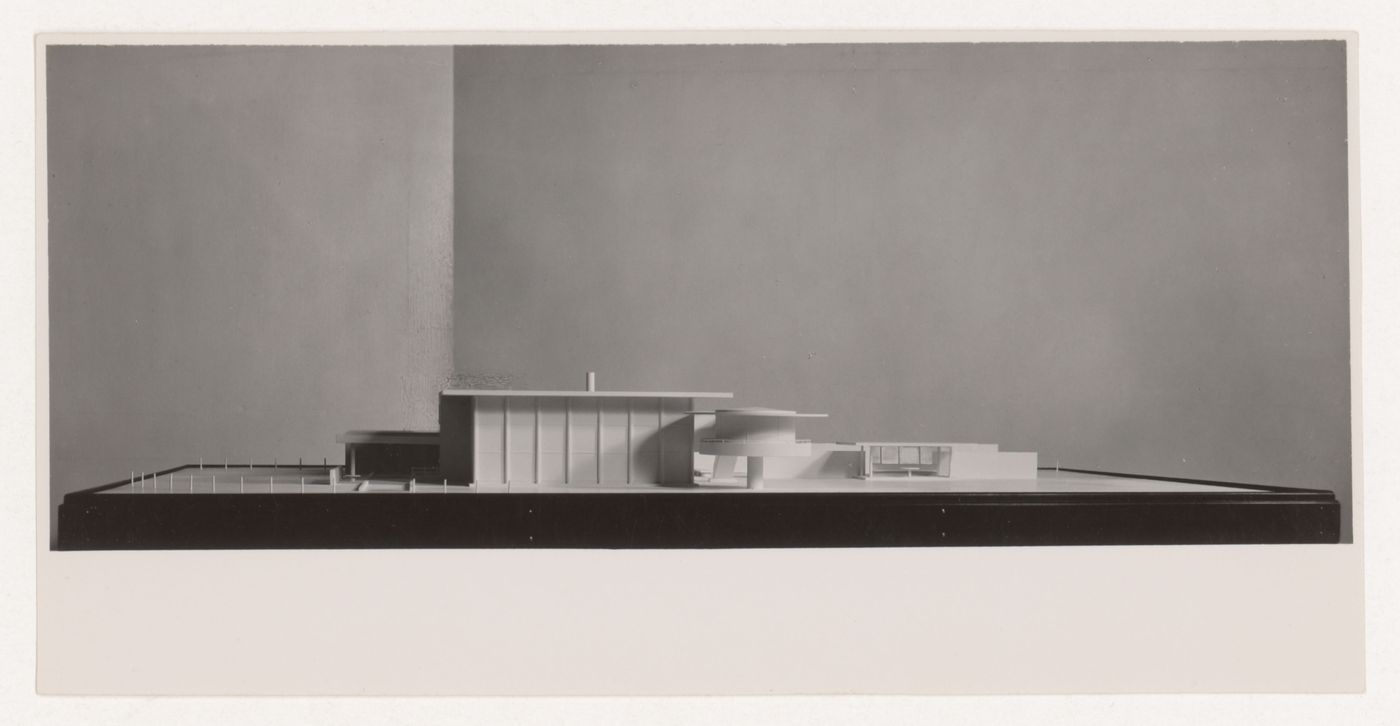 Photograph of a model for Johnson House, Pinehurst, North Carolina