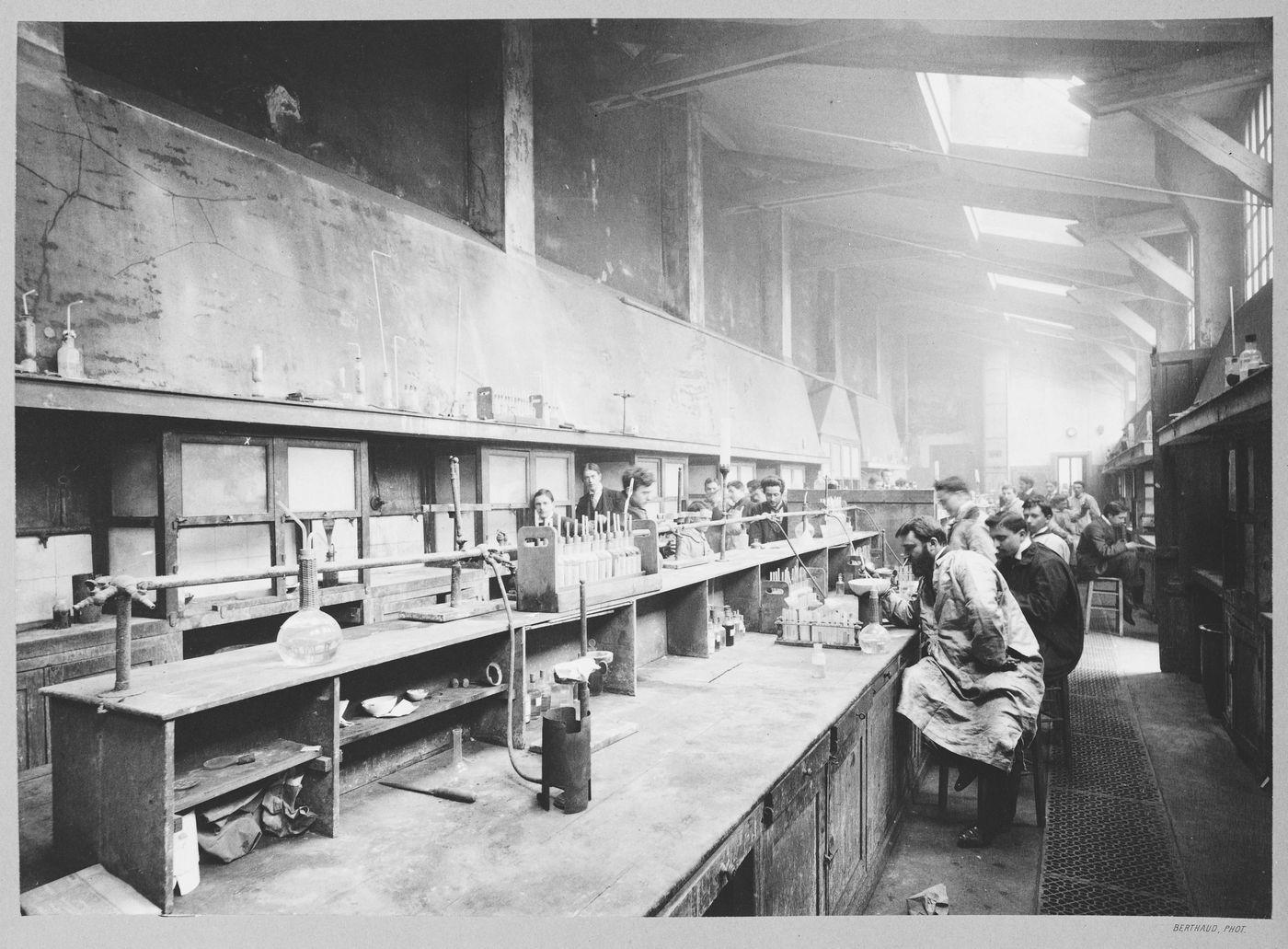 Interior view of a second year class in the analytical chemistry laboratory, Pharmacy School, University of Paris, France