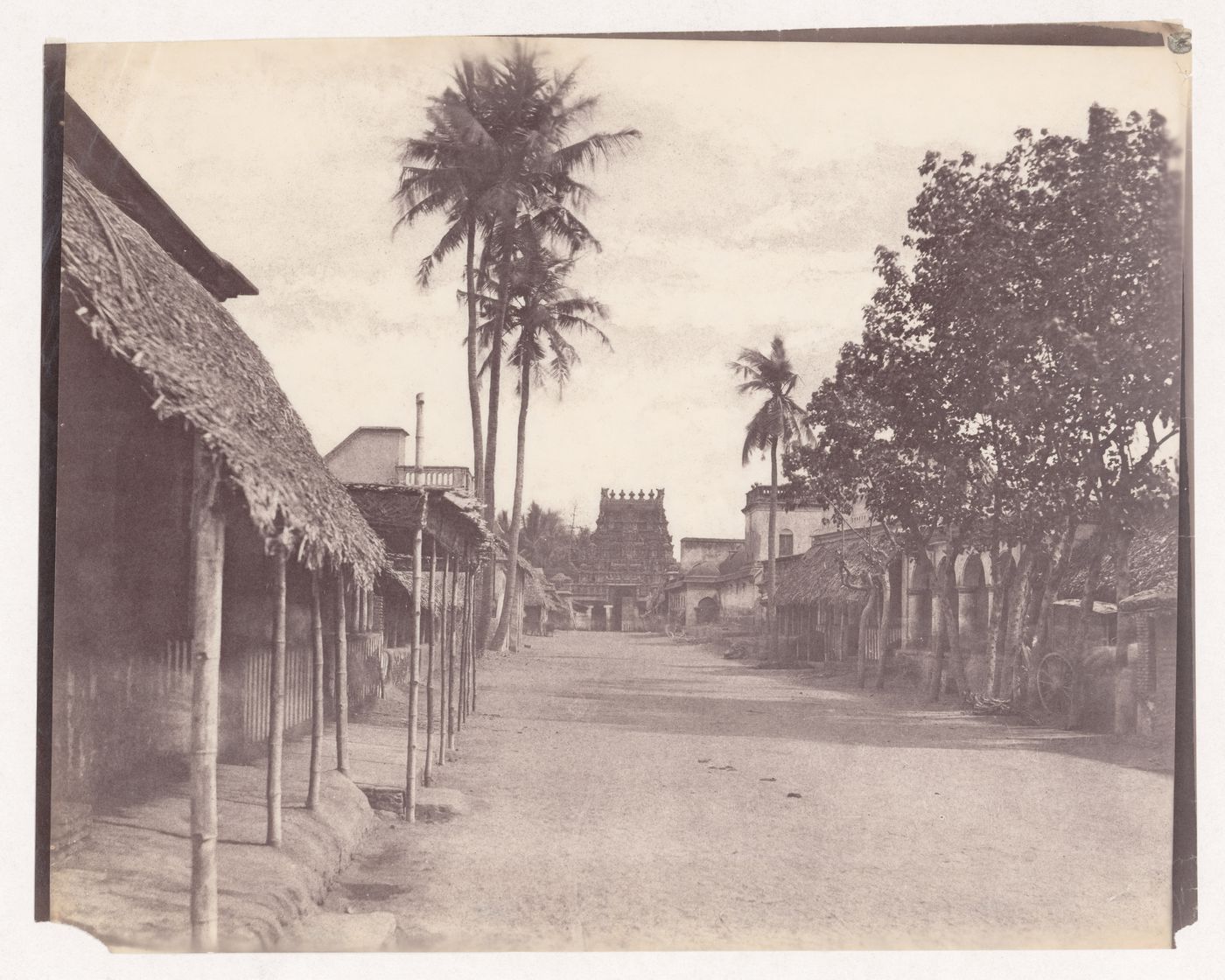 Triviar.  Approach to the pagoda.