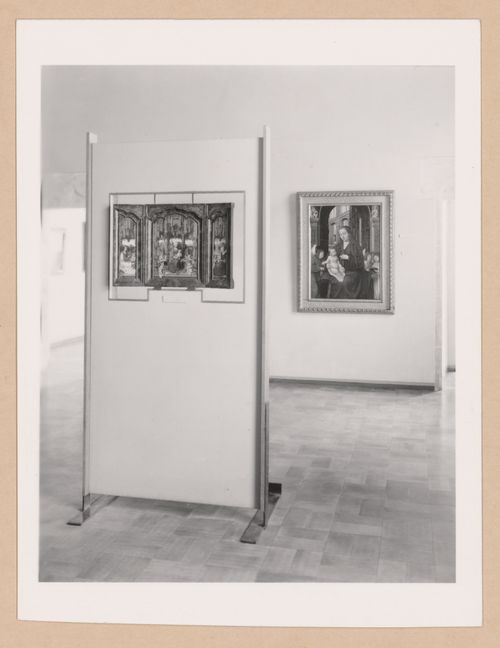 Interior view of the Sale die Fiamminghi showing paintings, Palazzo Abatellis, Galleria regionale della Sicilia, Palermo, Italy