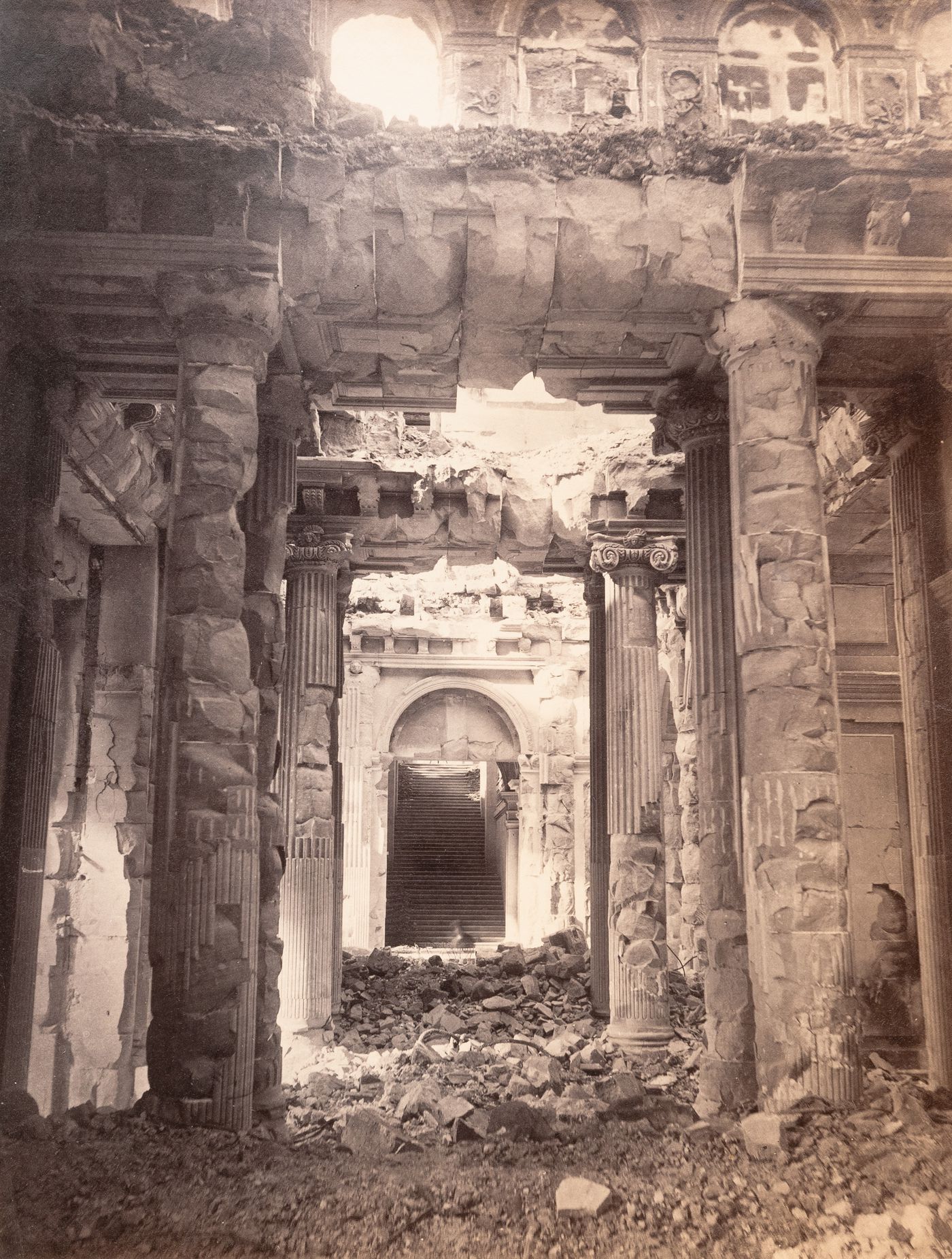 Plate from album ''Buildings, parks and streets of Paris, Versailles and environs, France''