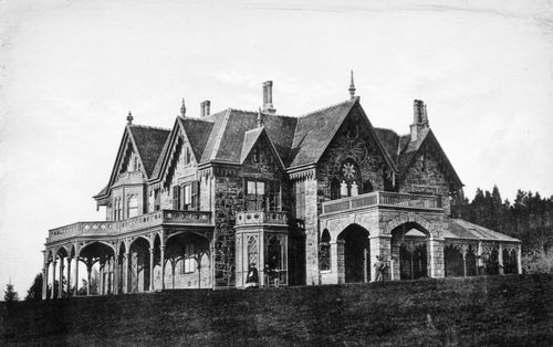 Plate from album ''Villas on the Hudson. A Collection of Photolithographs of Thirty-one Country Residences''