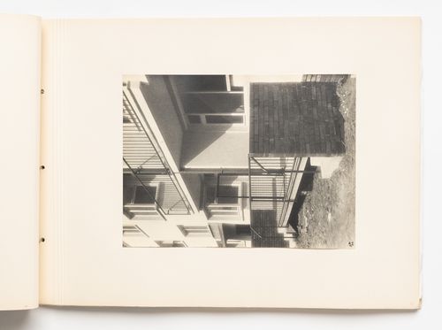 Exterior view of type A housing units, Hellerhof Housing Estate, Frankfurt am Main, Germany