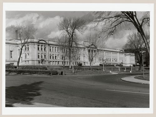 View of the principal façade of Institut Marguerite-Bourgeoys (formerly the Institut pédagogique), 4873 Westmount Avenue, Westmount, Québec