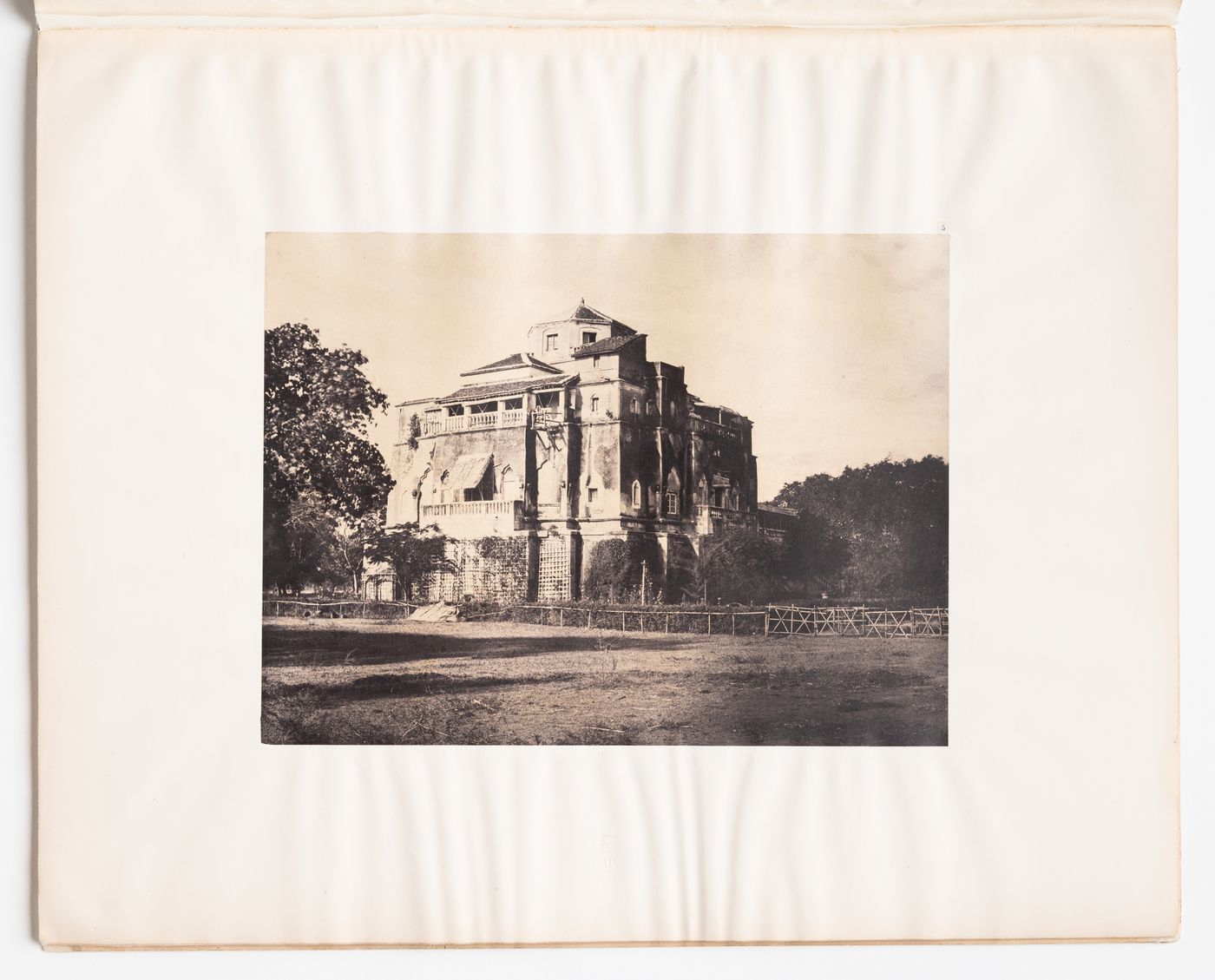 Madura.  The Tunkum from east.