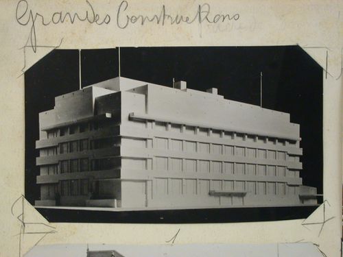 Maquette pour l'hotel des Postes. J. Crouwel, architecte à La Haye