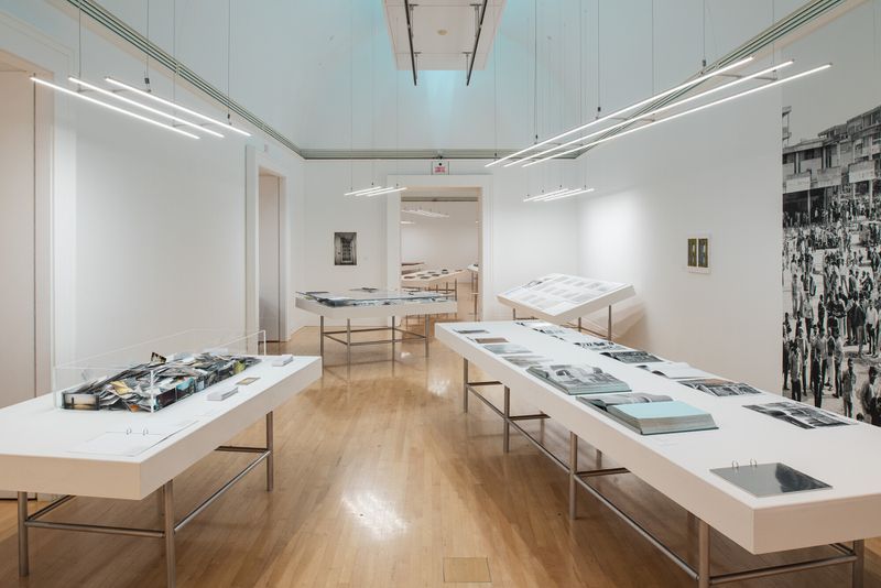 [2:21 PM] Leonie Hartung  Les vies des documents, La photographie en tant que projet