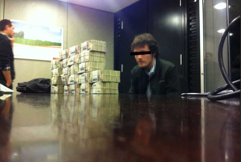 Guita, by Federico Borghini