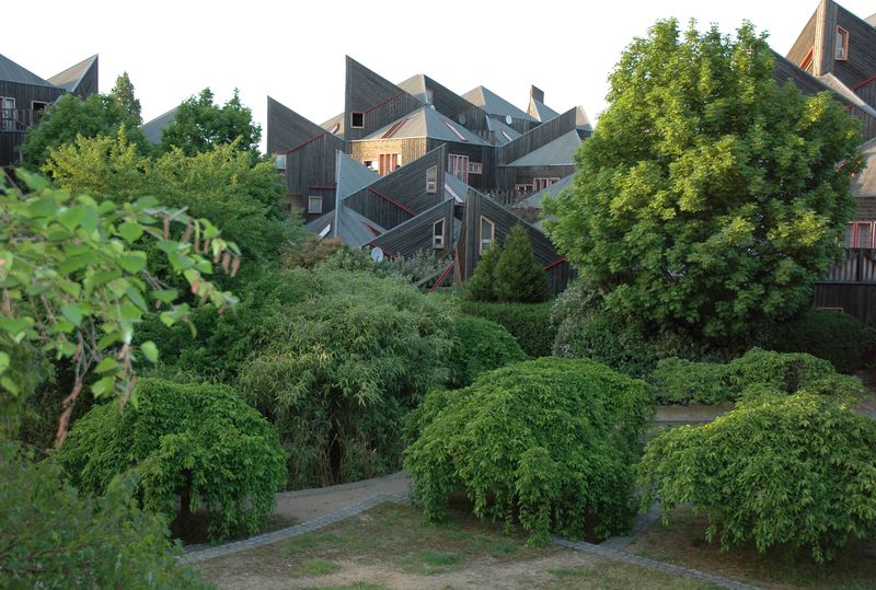 Atelier Iwona Buczkowska, La Piece pointue social housing, Blanc-Mesnil