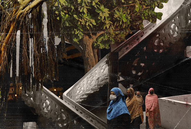 Un collage numérique rassemblant des aperçus de Karachi : une vue au sol du campus Saddar de la NED, un escalier ancien d'un bâtiment patrimonial de la vieille ville et un banian du zoo de Karachi. Karachi, Sindh, Pakistan