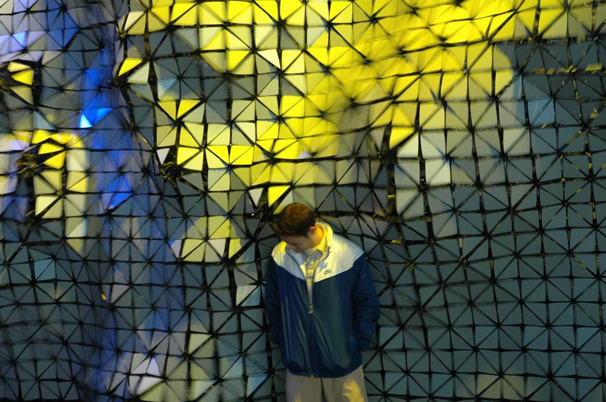 dECOi Architects (Mark Goulthorpe). Hyposurface. 2004