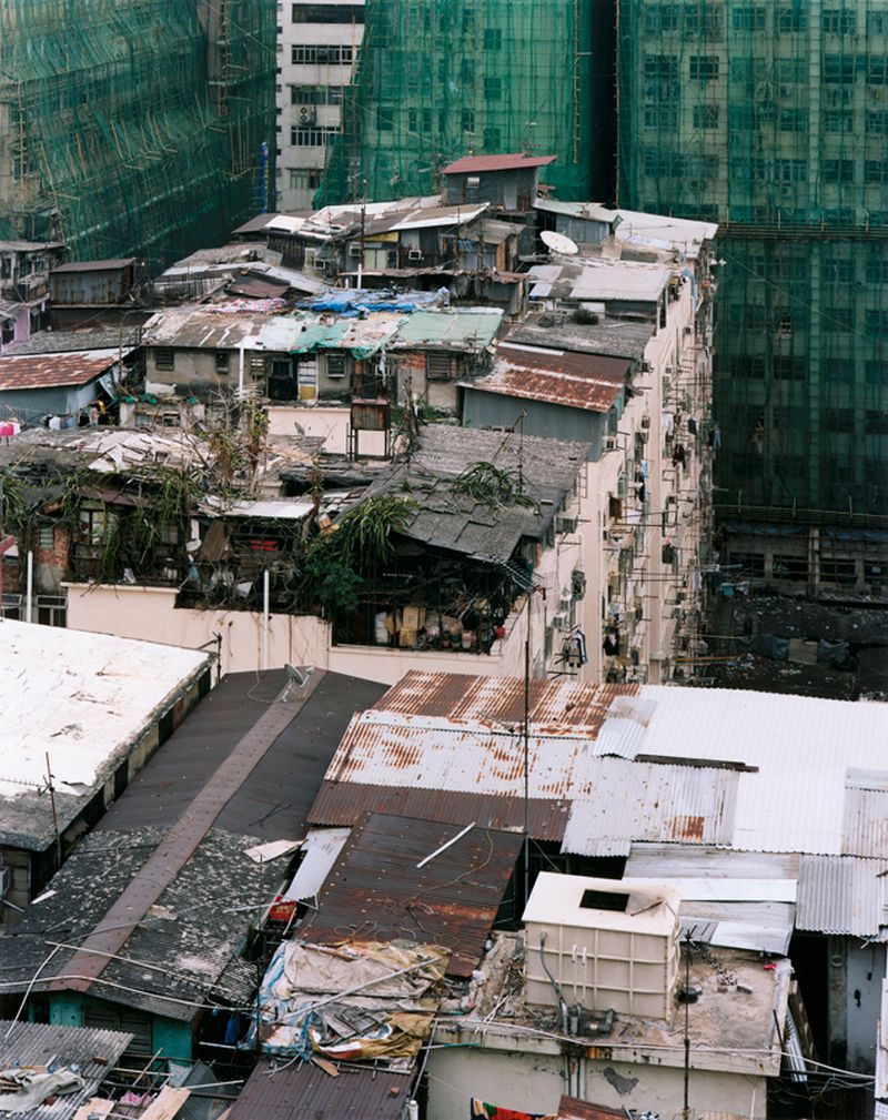 Stefan Canham, photographer. Building exterior, Building 5, Tai Kok Tsui Area. 2008