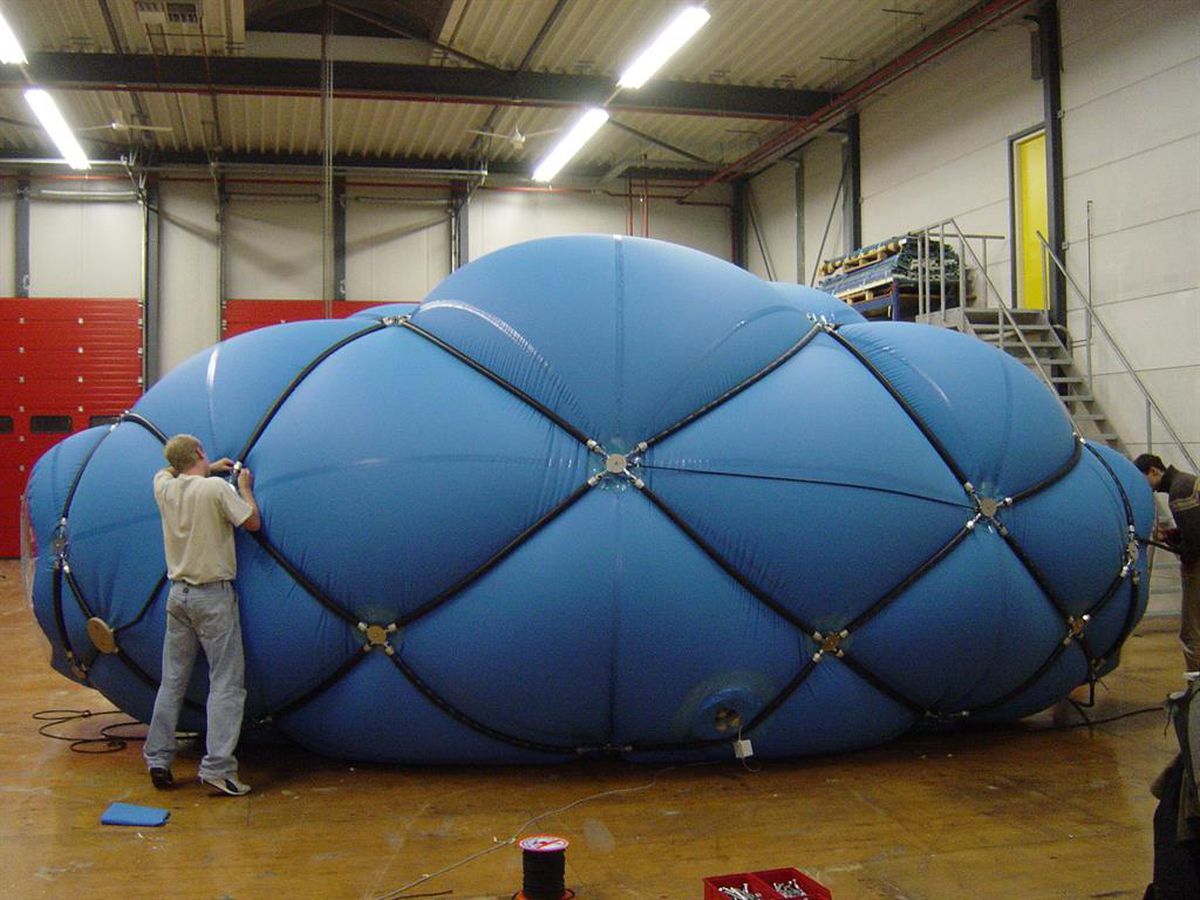 ONL [Oosterhuis_Lénàrd] (Kas Oosterhuis, Ilona Lénárd). Muscle NSA. 2003-2004