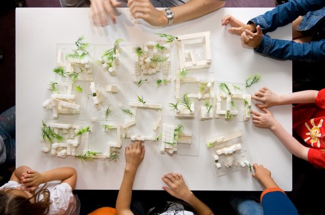 Constructing Sugar Houses | Construction de Maisons en sucre